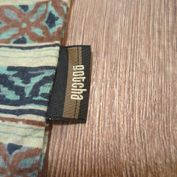 VTG Gotcha Boy's Size Medium Shirt Surf Skate Aztec Stripe Pattern Made in USA - Picture 6 of 6